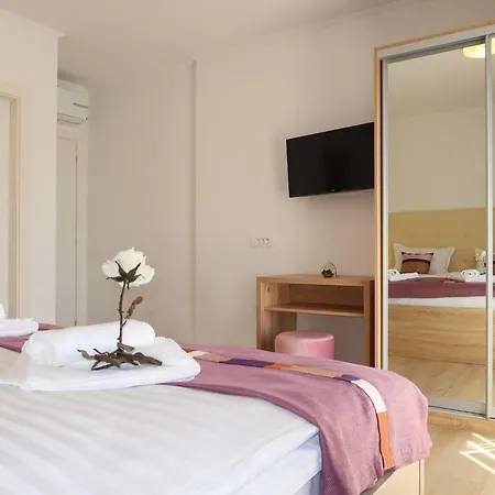 Holiday home Holiday Mariva - Mlk322 By Interhome *